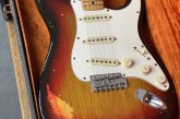Fender 1975 Stratocaster-9.jpg